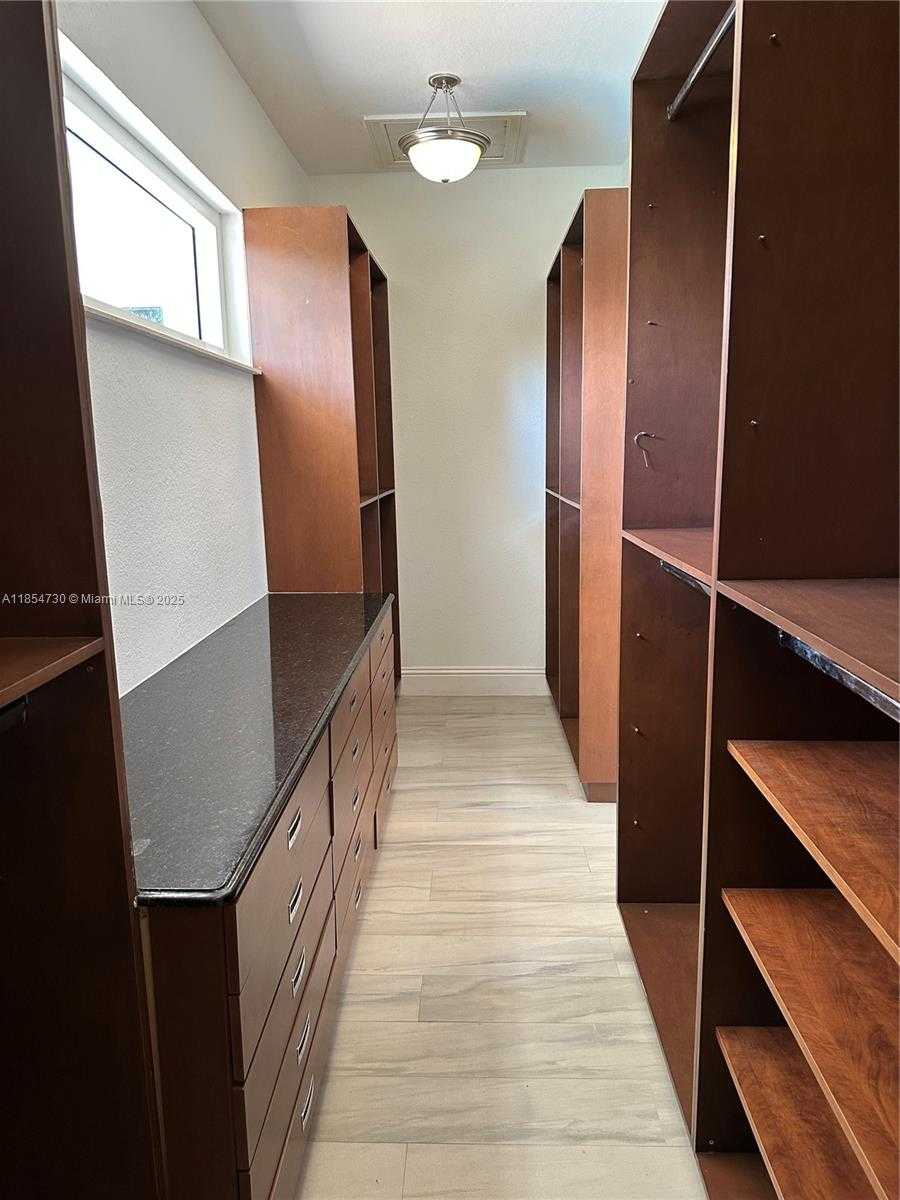 Small Image of 10600 SOUTH WEST 69TH AVE, Pinecrest Number 30