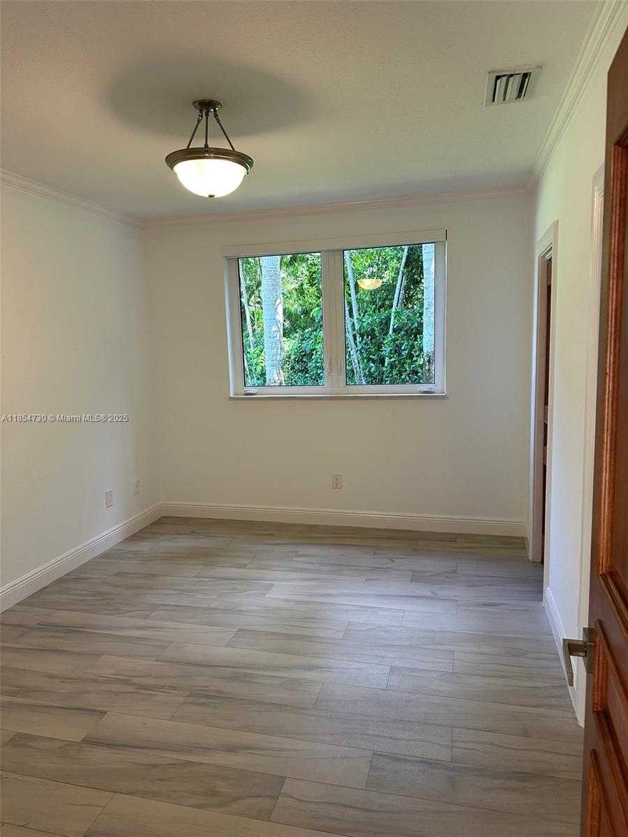 Small Image of 10600 SOUTH WEST 69TH AVE, Pinecrest Number 33