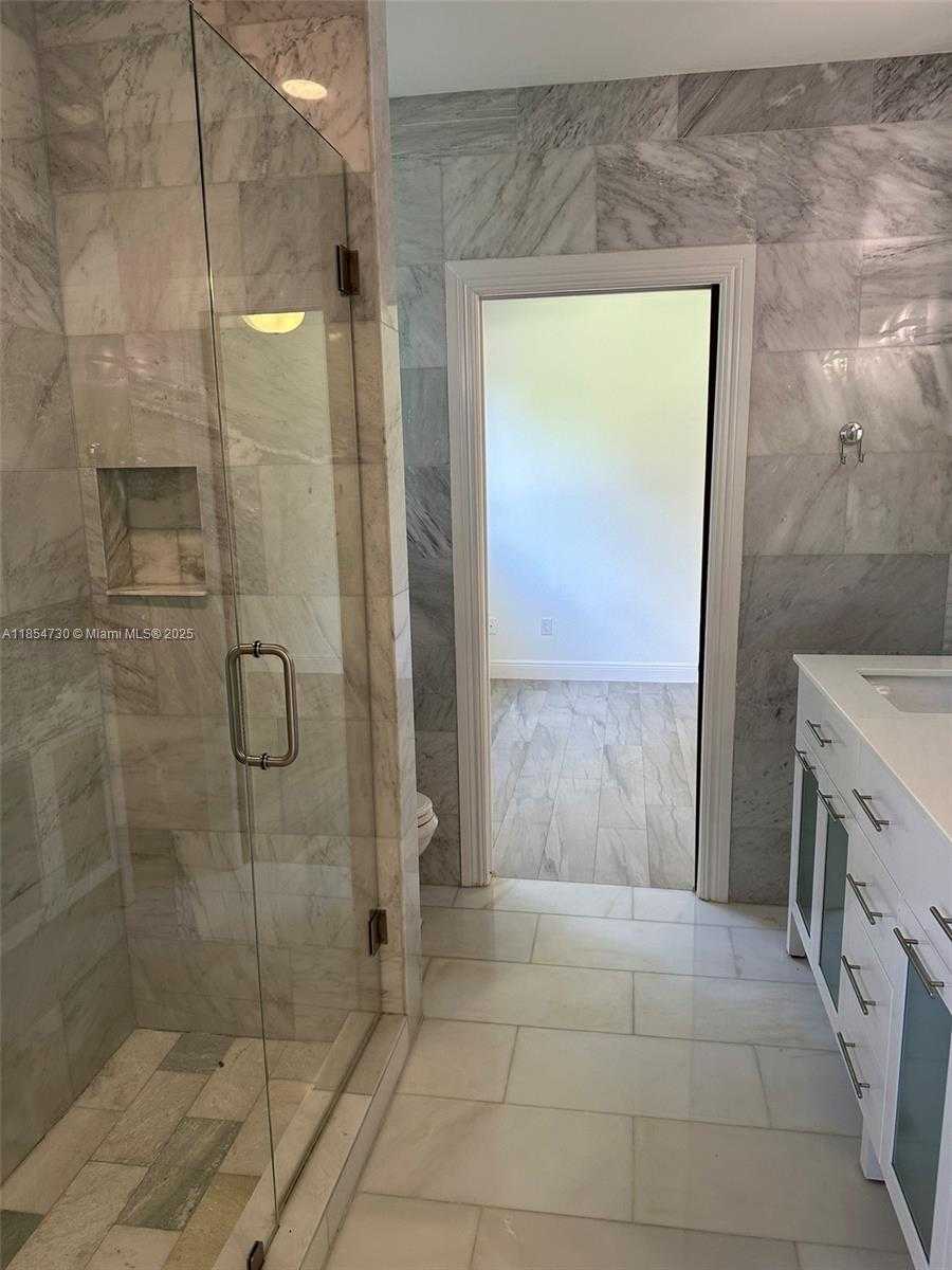 Small Image of 10600 SOUTH WEST 69TH AVE, Pinecrest Number 39