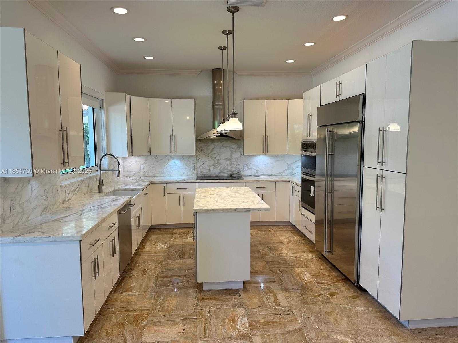 Small Image of 10600 SOUTH WEST 69TH AVE, Pinecrest Number 4