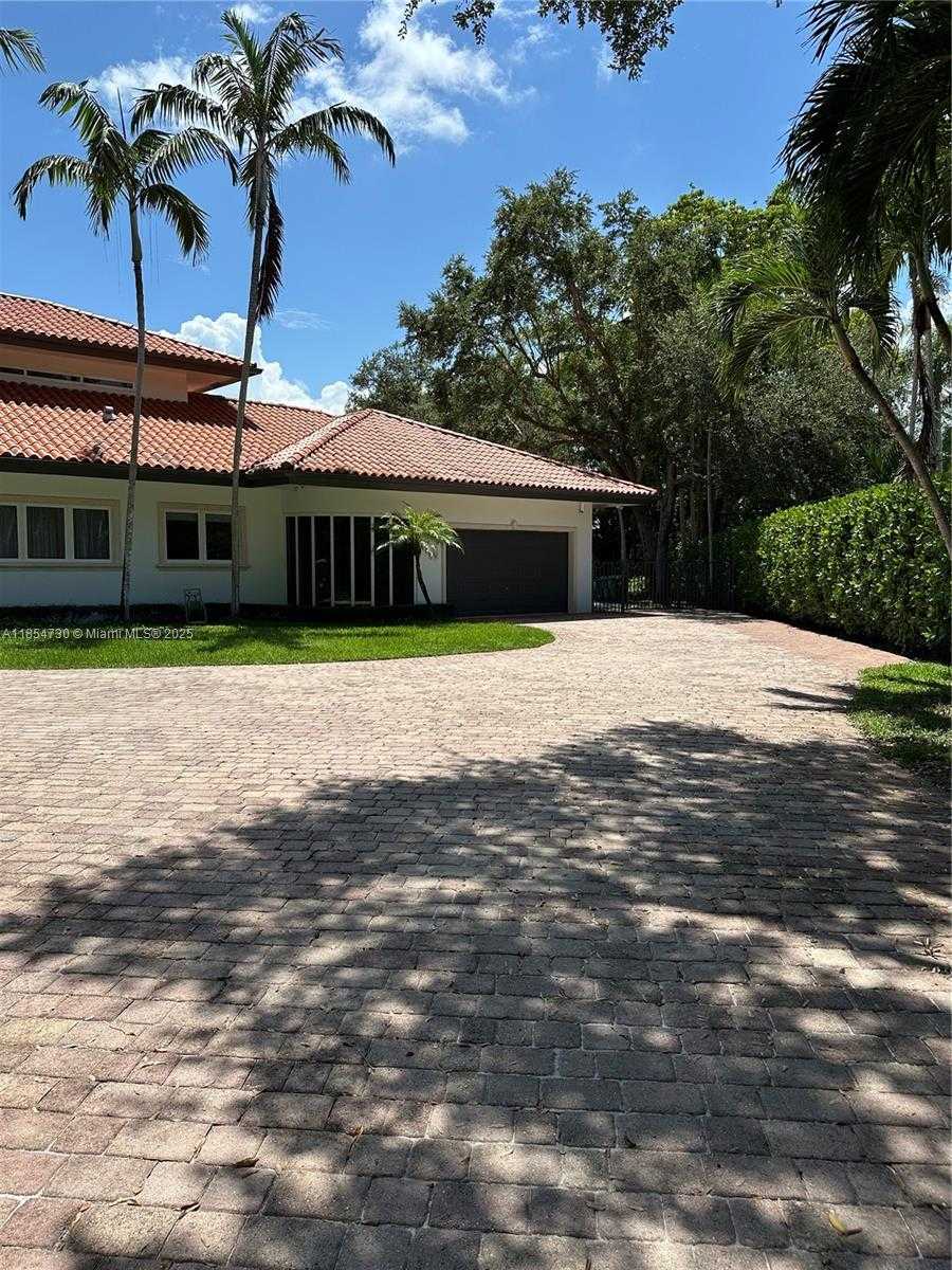 Small Image of 10600 SOUTH WEST 69TH AVE, Pinecrest Number 43