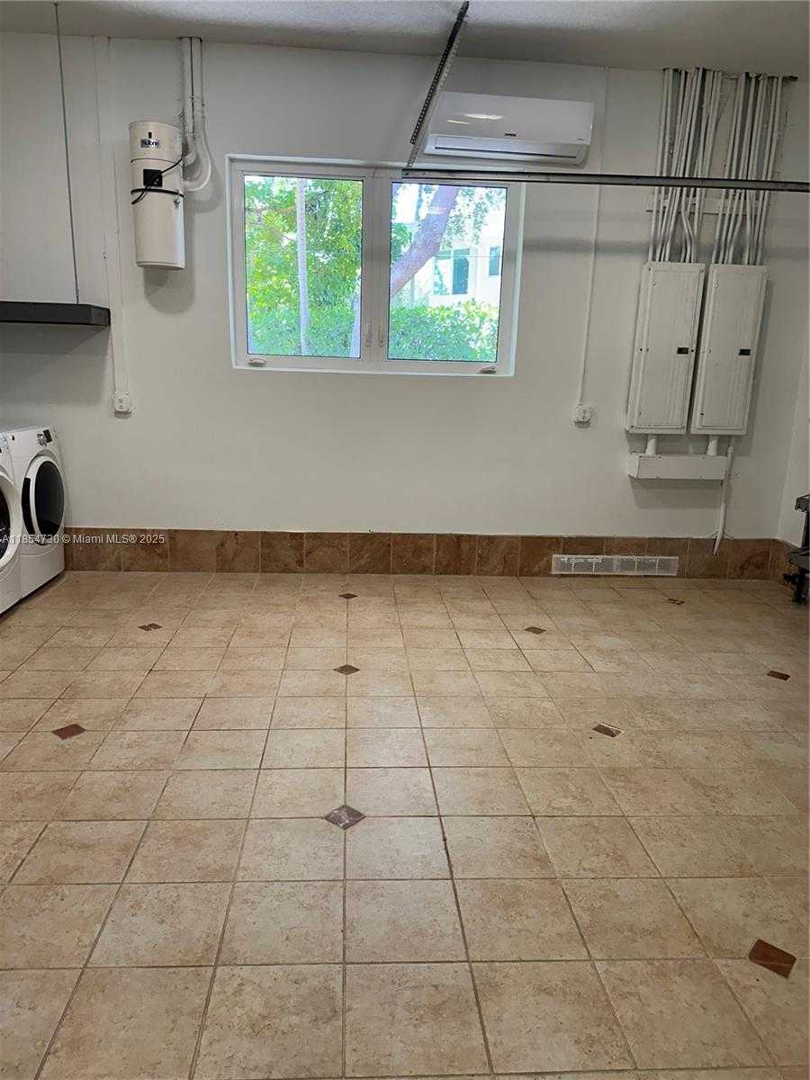 Small Image of 10600 SOUTH WEST 69TH AVE, Pinecrest Number 55