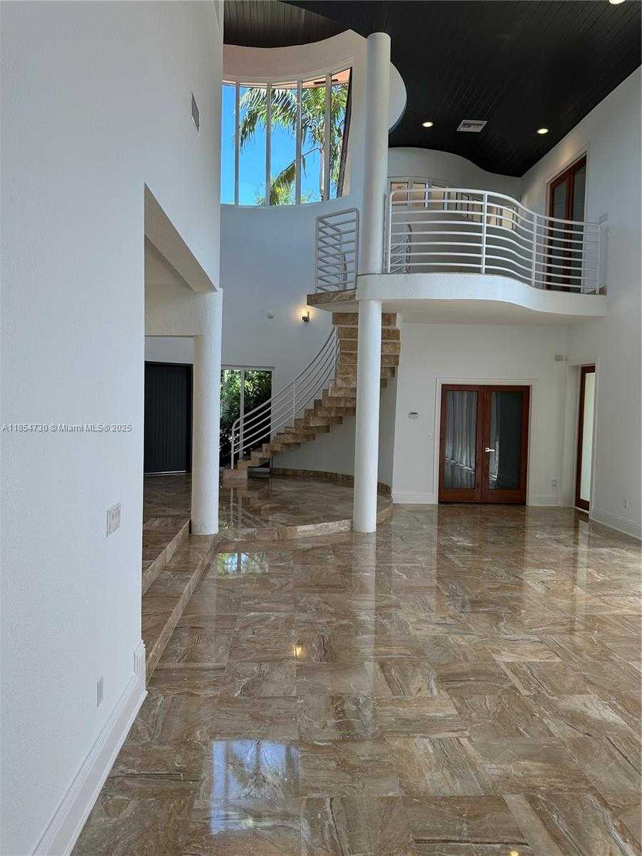 Small Image of 10600 SOUTH WEST 69TH AVE, Pinecrest Number 8