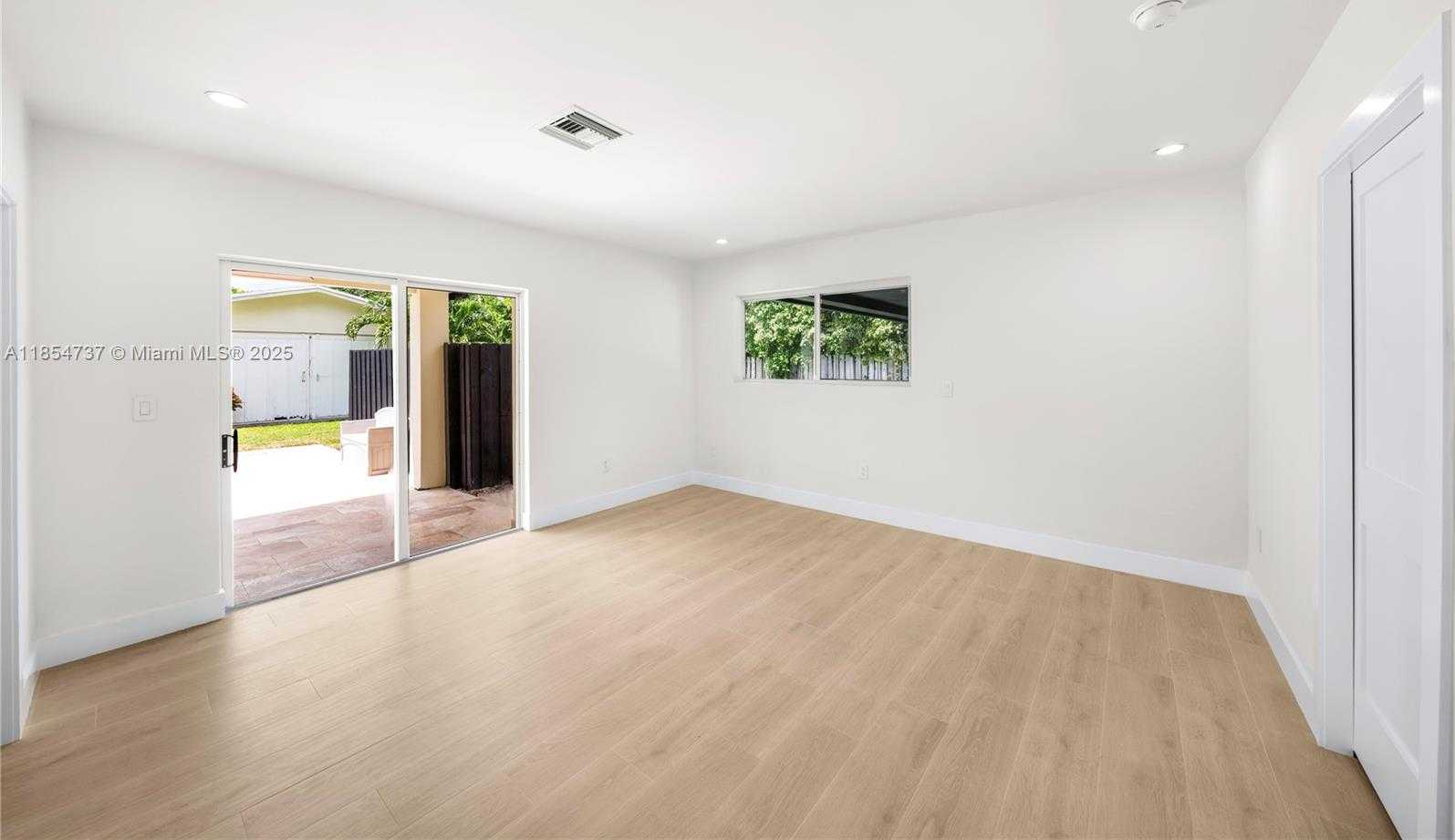 Small Image of 7460 SOUTH WEST 126TH ST, Pinecrest Number 15