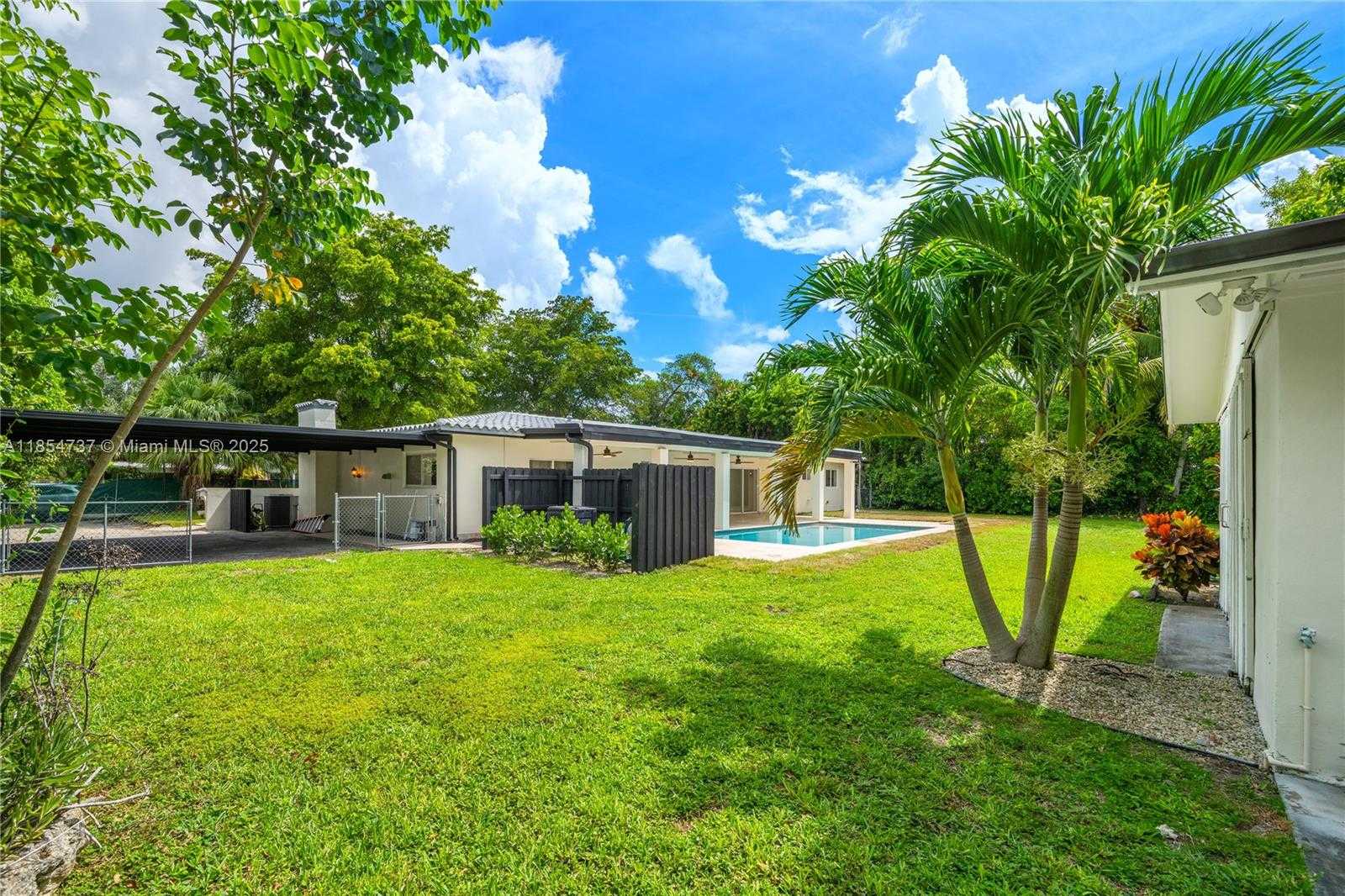 Small Image of 7460 SOUTH WEST 126TH ST, Pinecrest Number 34