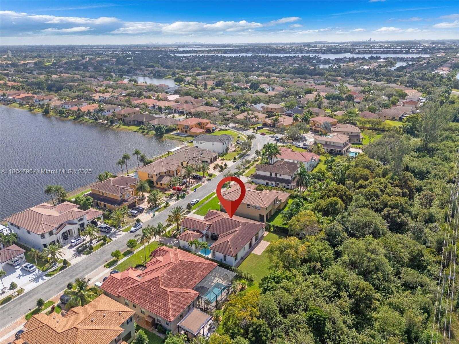 Small Image of 2294 SOUTH WEST 195TH AVE, Miramar Number 3
