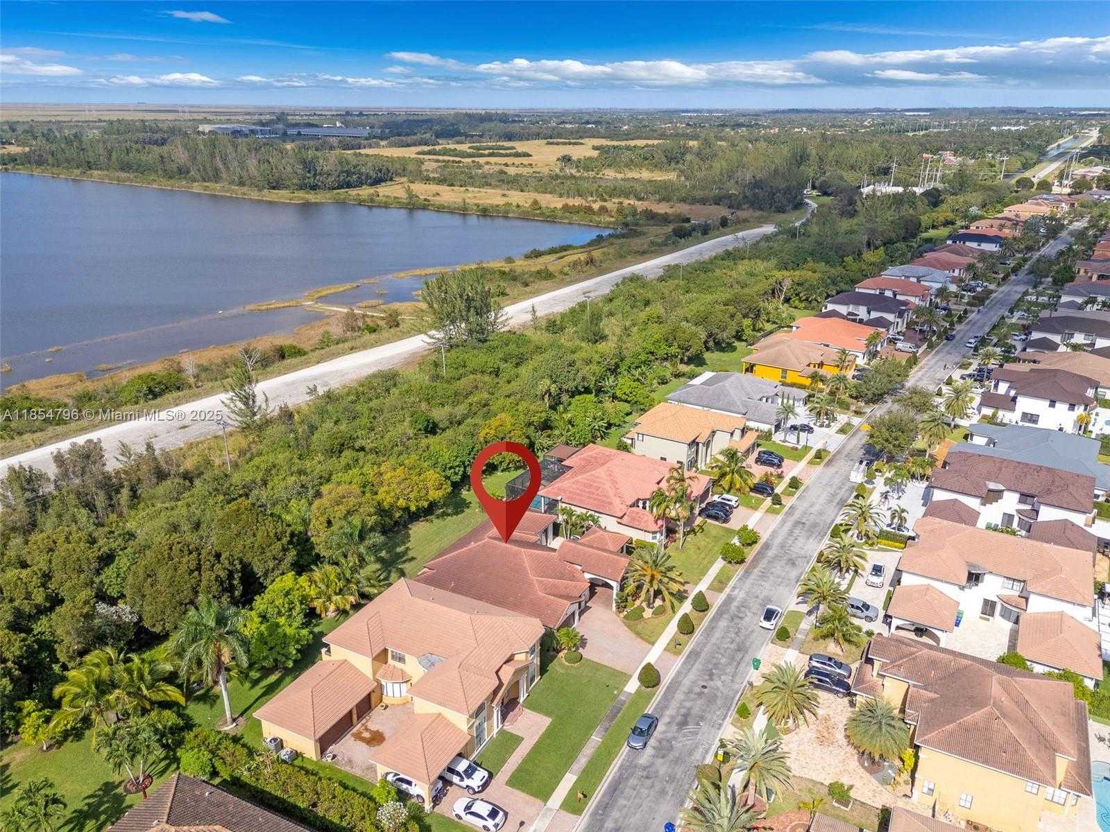 Small Image of 2294 SOUTH WEST 195TH AVE, Miramar Number 4