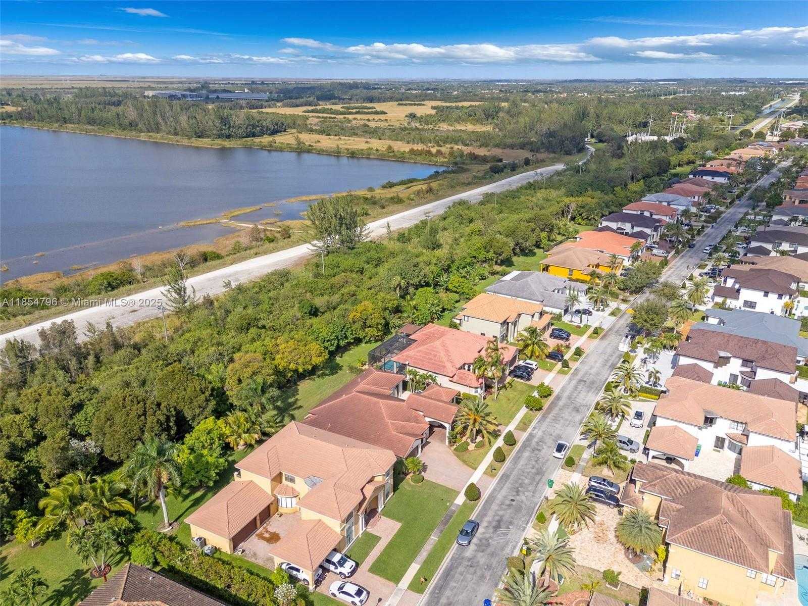 Small Image of 2294 SOUTH WEST 195TH AVE, Miramar Number 5