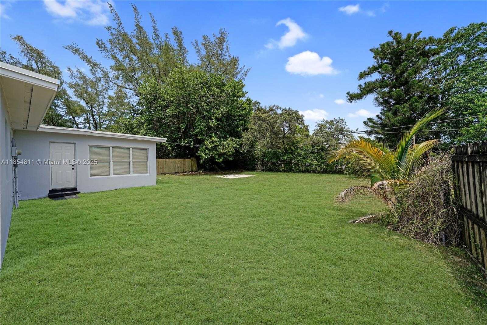 Small Image of 1220 NORTH WEST 18TH AVE, Fort Lauderdale Number 26