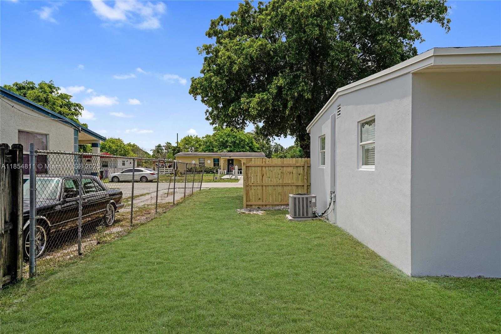 Small Image of 1220 NORTH WEST 18TH AVE, Fort Lauderdale Number 27