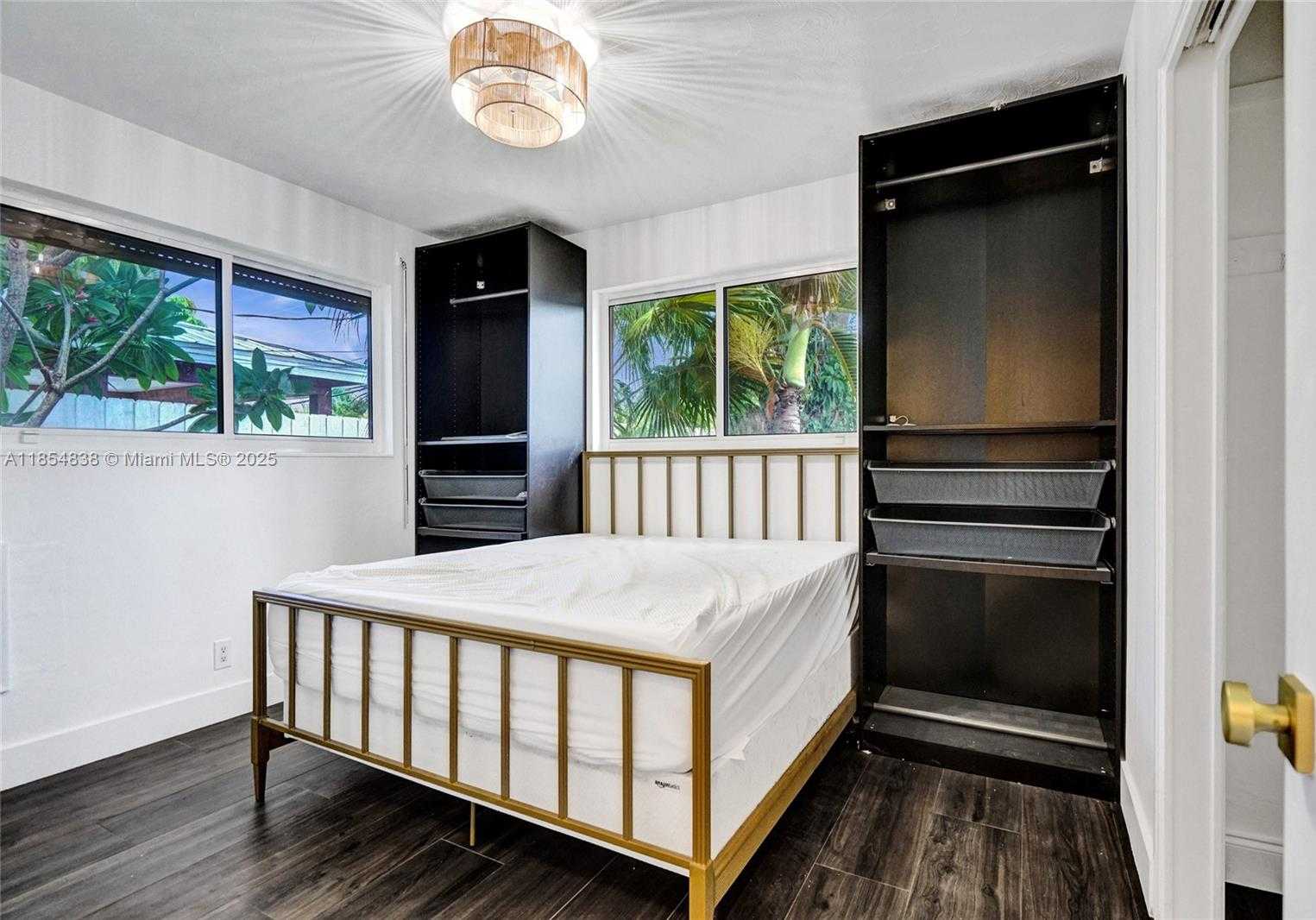 Small Image of 917 MANDARIN ISLE, Fort Lauderdale Number 12