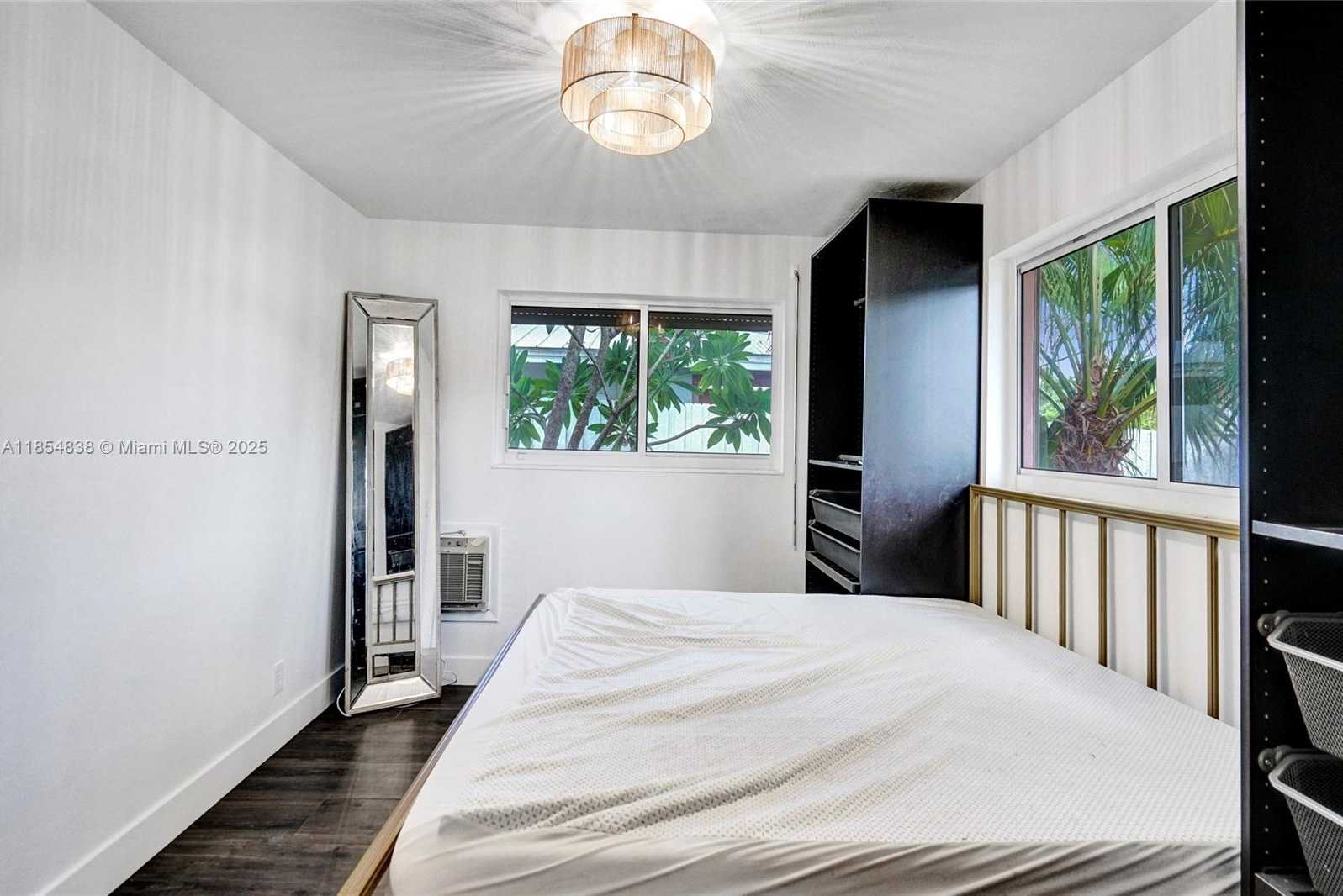 Small Image of 917 MANDARIN ISLE, Fort Lauderdale Number 13