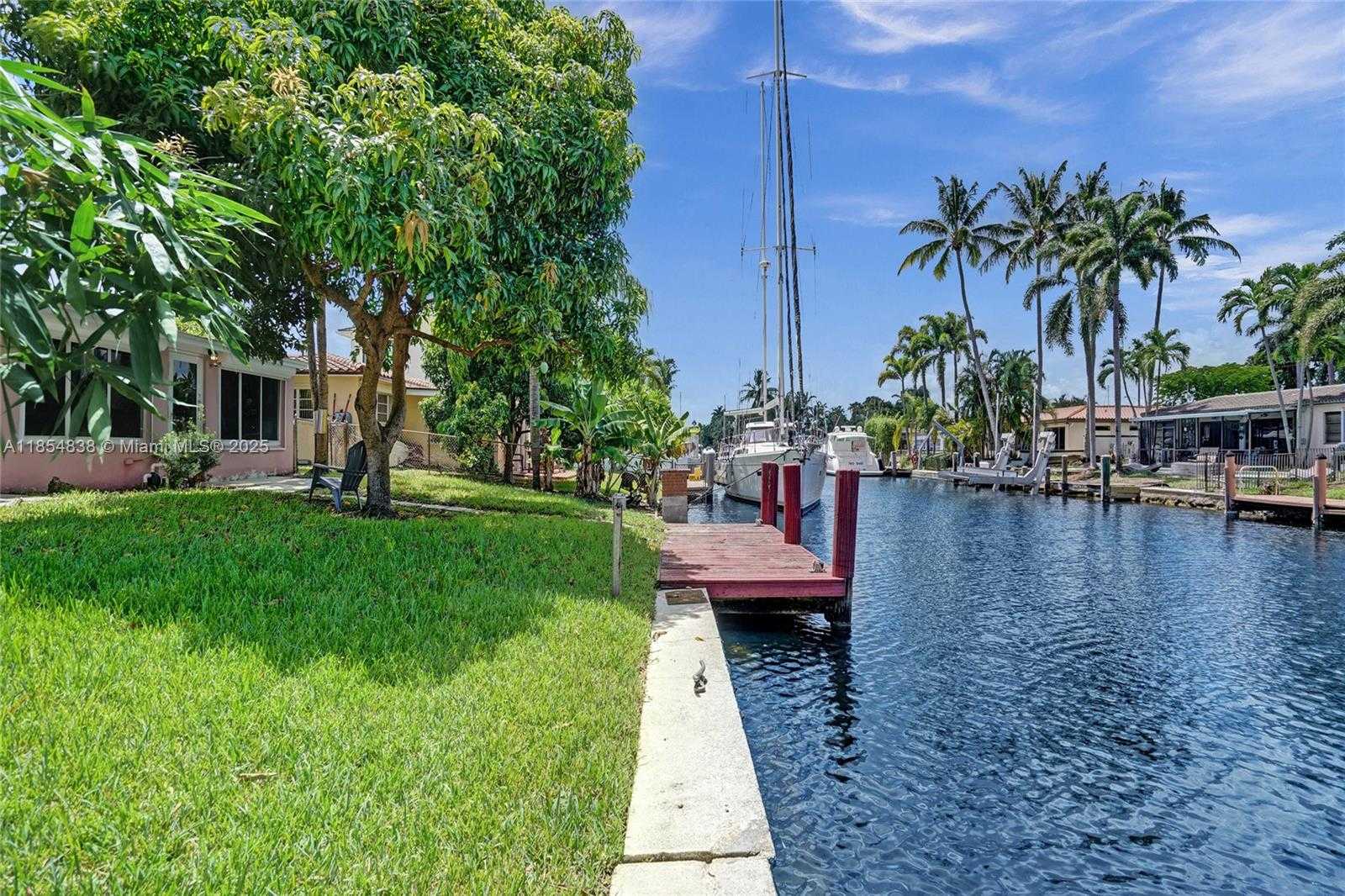 Small Image of 917 MANDARIN ISLE, Fort Lauderdale Number 27