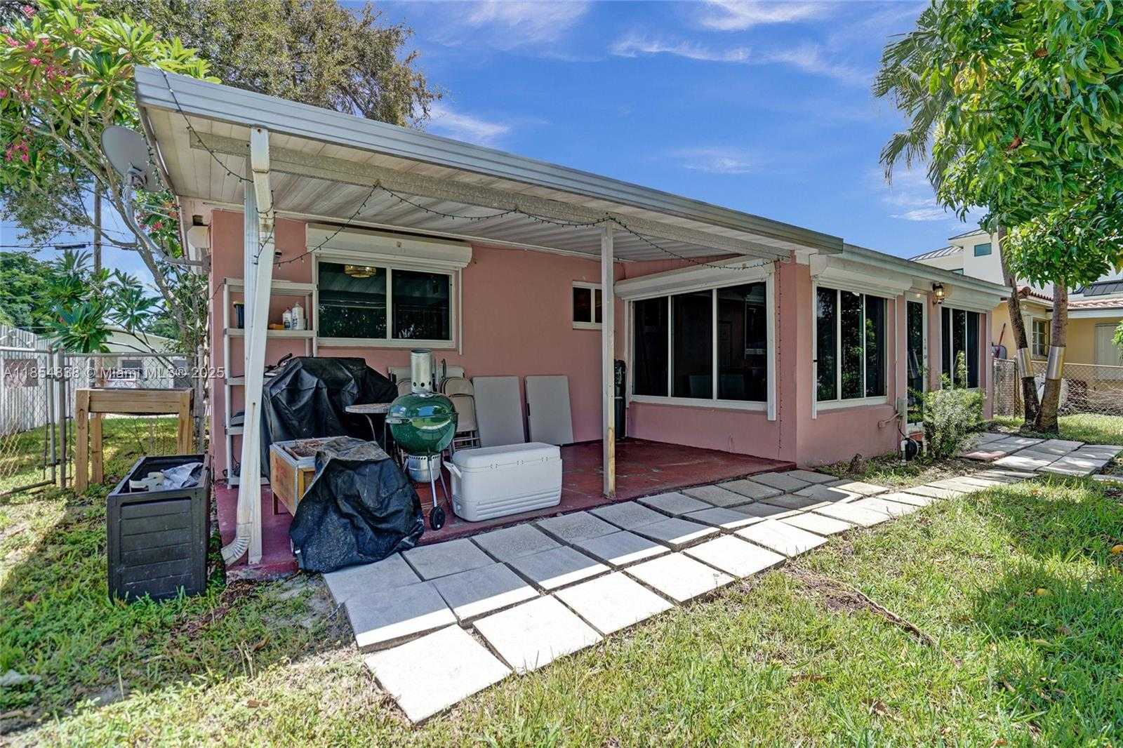 Small Image of 917 MANDARIN ISLE, Fort Lauderdale Number 33
