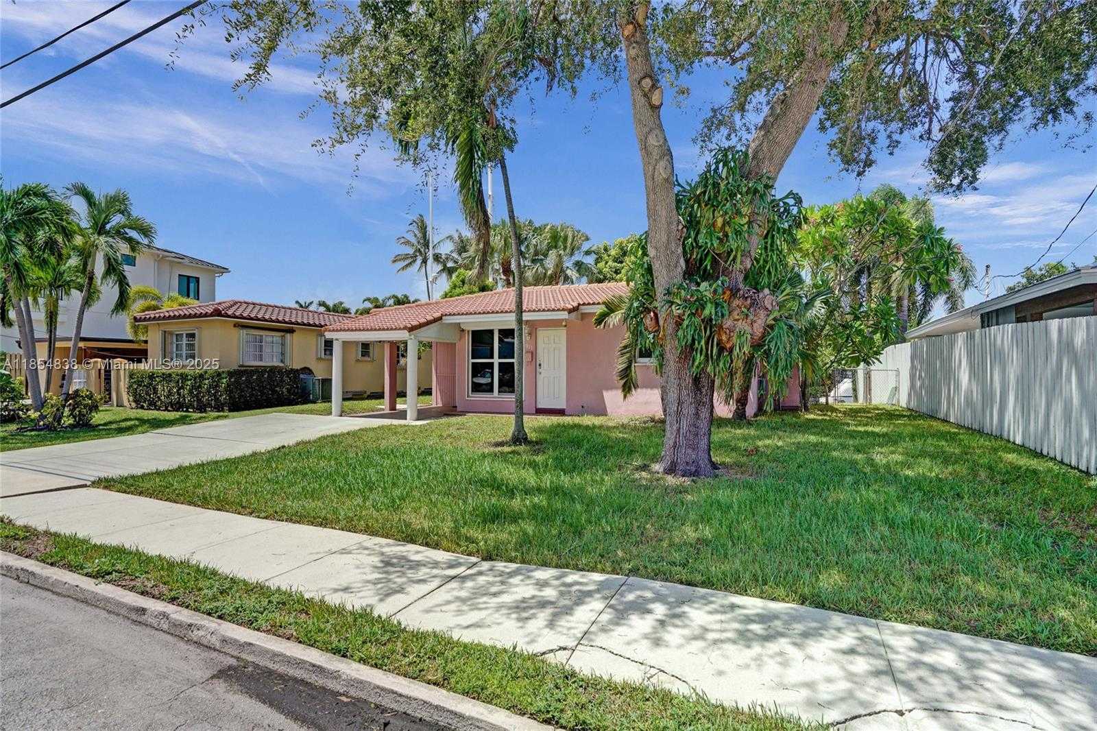 Small Image of 917 MANDARIN ISLE, Fort Lauderdale Number 34