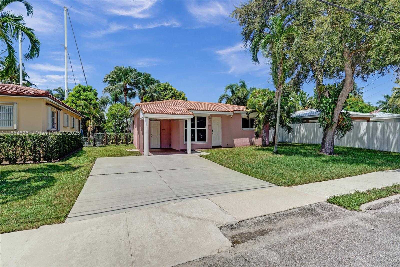 Small Image of 917 MANDARIN ISLE, Fort Lauderdale Number 36