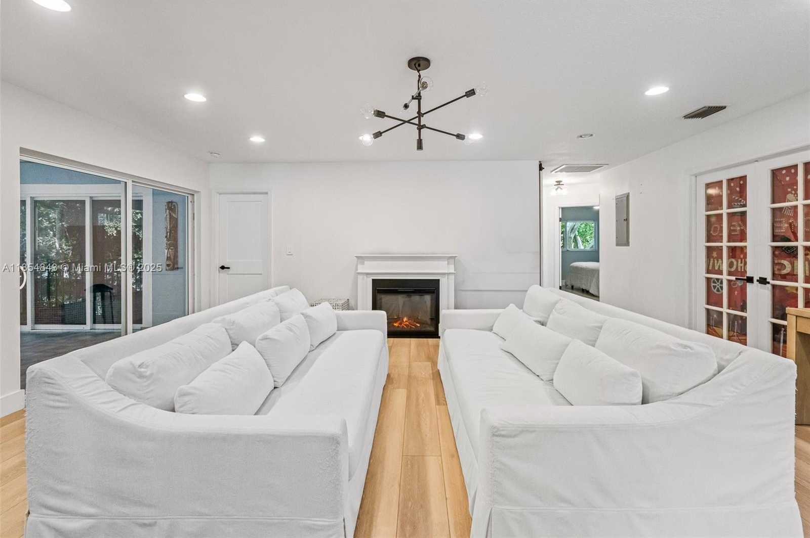 Small Image of 207 SUNSET BLVD, Key Largo Number 11