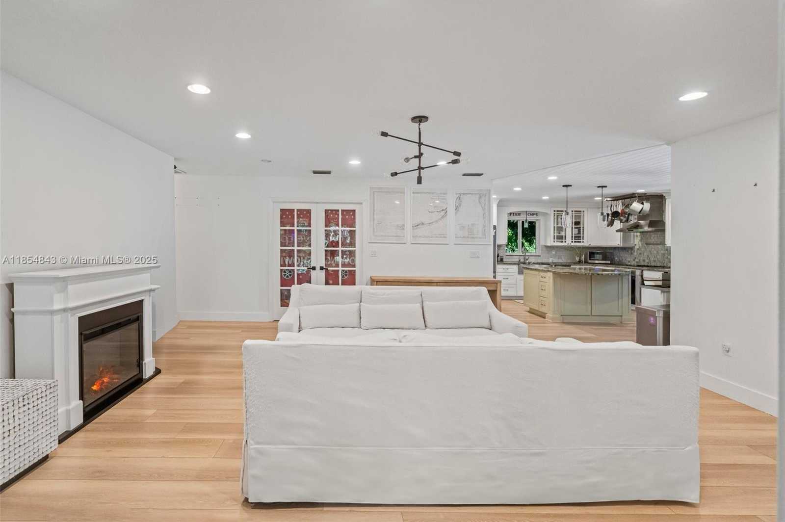 Small Image of 207 SUNSET BLVD, Key Largo Number 12