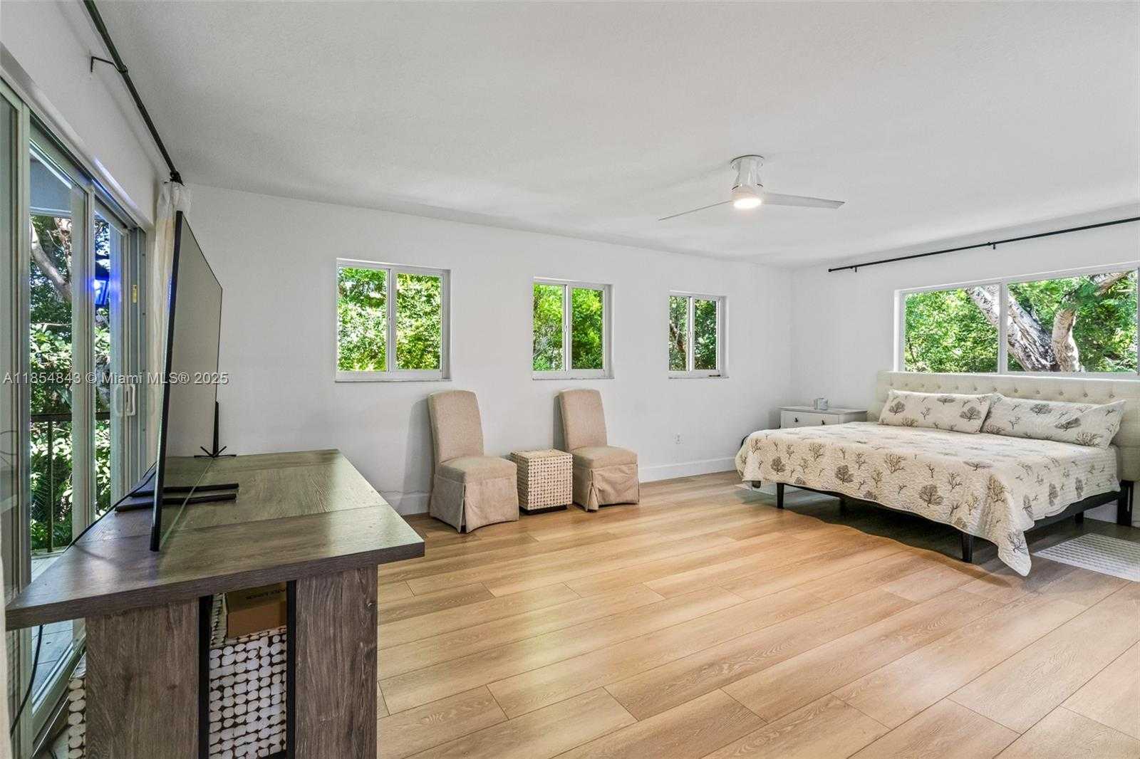 Small Image of 207 SUNSET BLVD, Key Largo Number 24