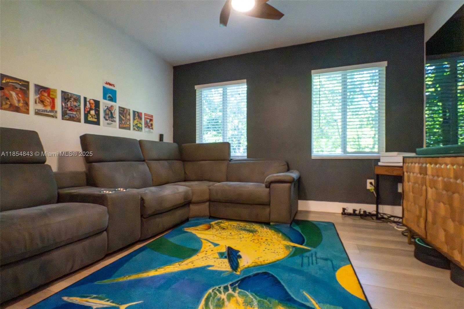 Small Image of 207 SUNSET BLVD, Key Largo Number 29
