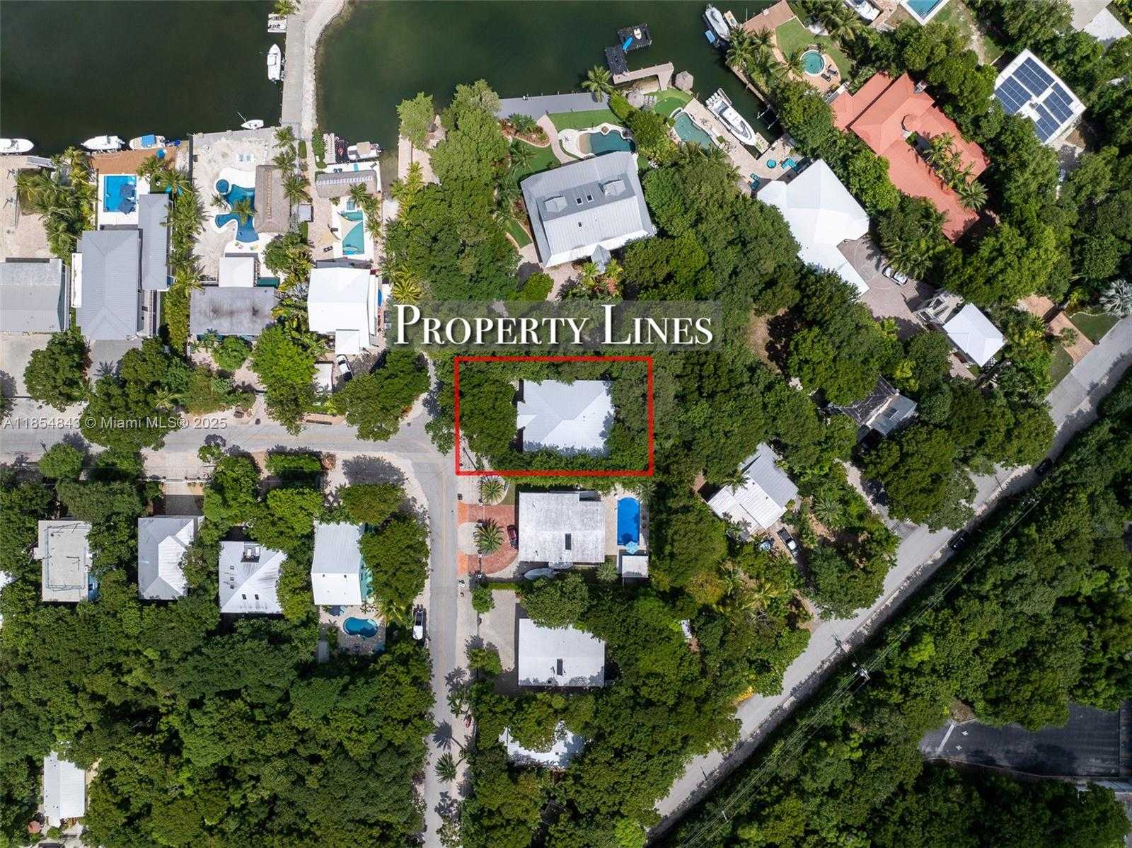 Small Image of 207 SUNSET BLVD, Key Largo Number 3