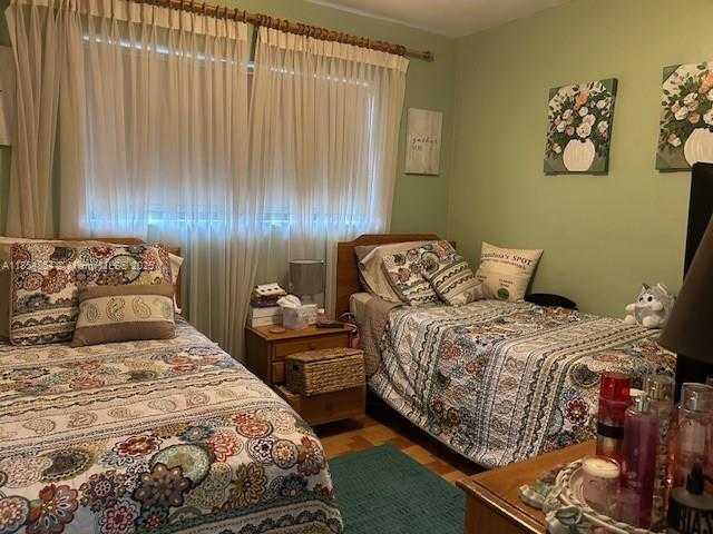 Small Image of 19211 NORTH WEST 37TH CT, Miami Gardens Number 14