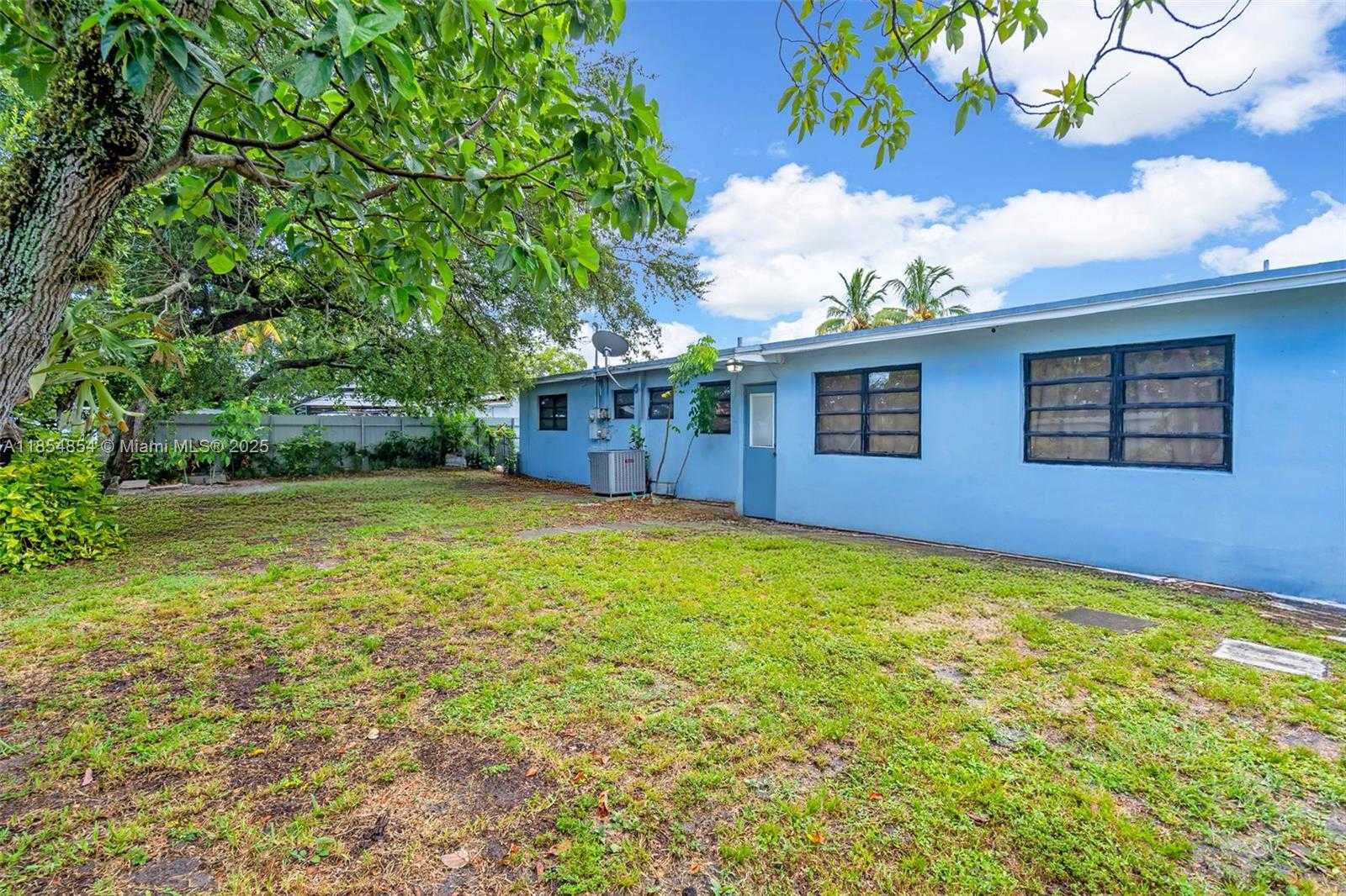 Small Image of 19211 NORTH WEST 37TH CT, Miami Gardens Number 22