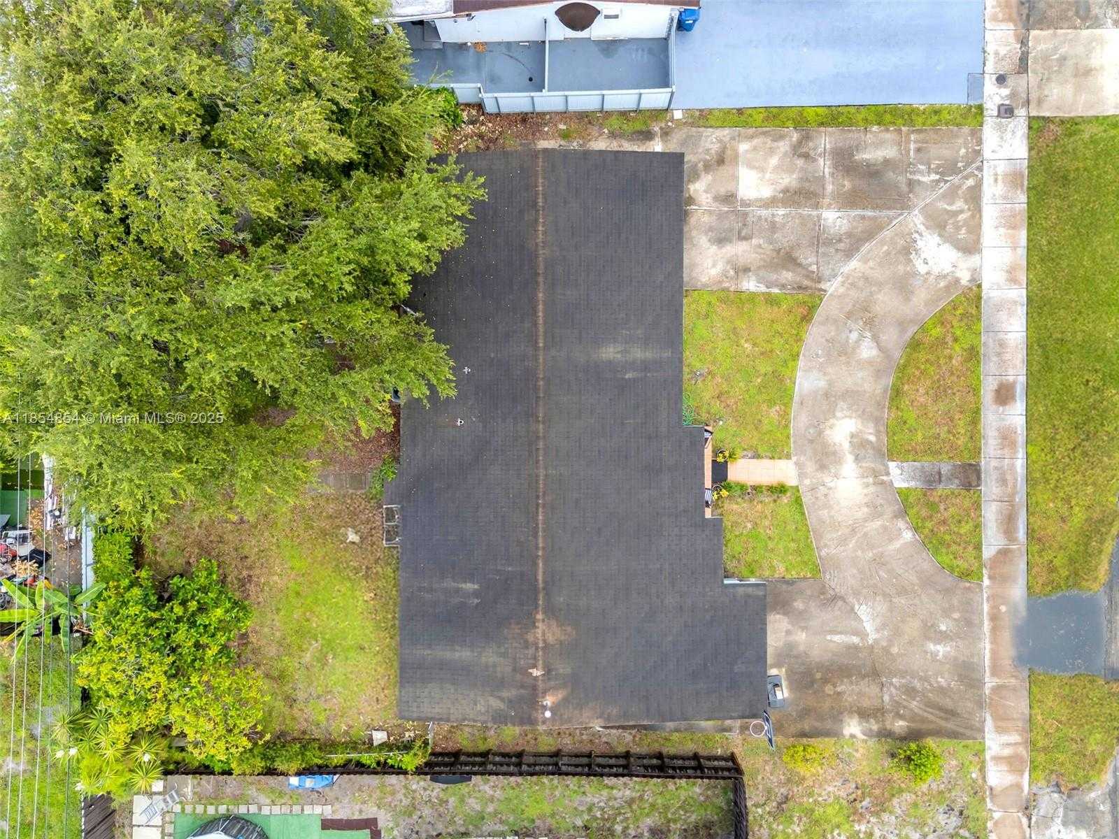 Small Image of 19211 NORTH WEST 37TH CT, Miami Gardens Number 28