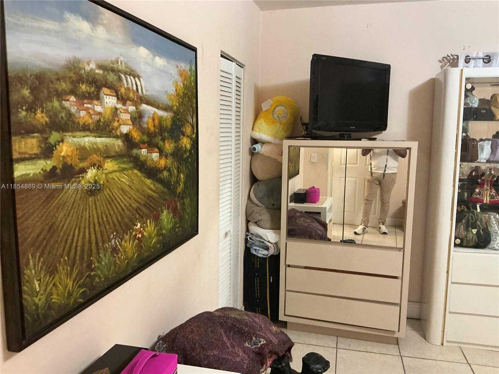 Small Image of 1855 NORTH WEST 32ND ST, Miami Number 11