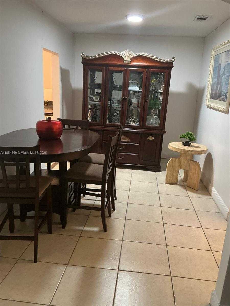 Small Image of 1855 NORTH WEST 32ND ST, Miami Number 15