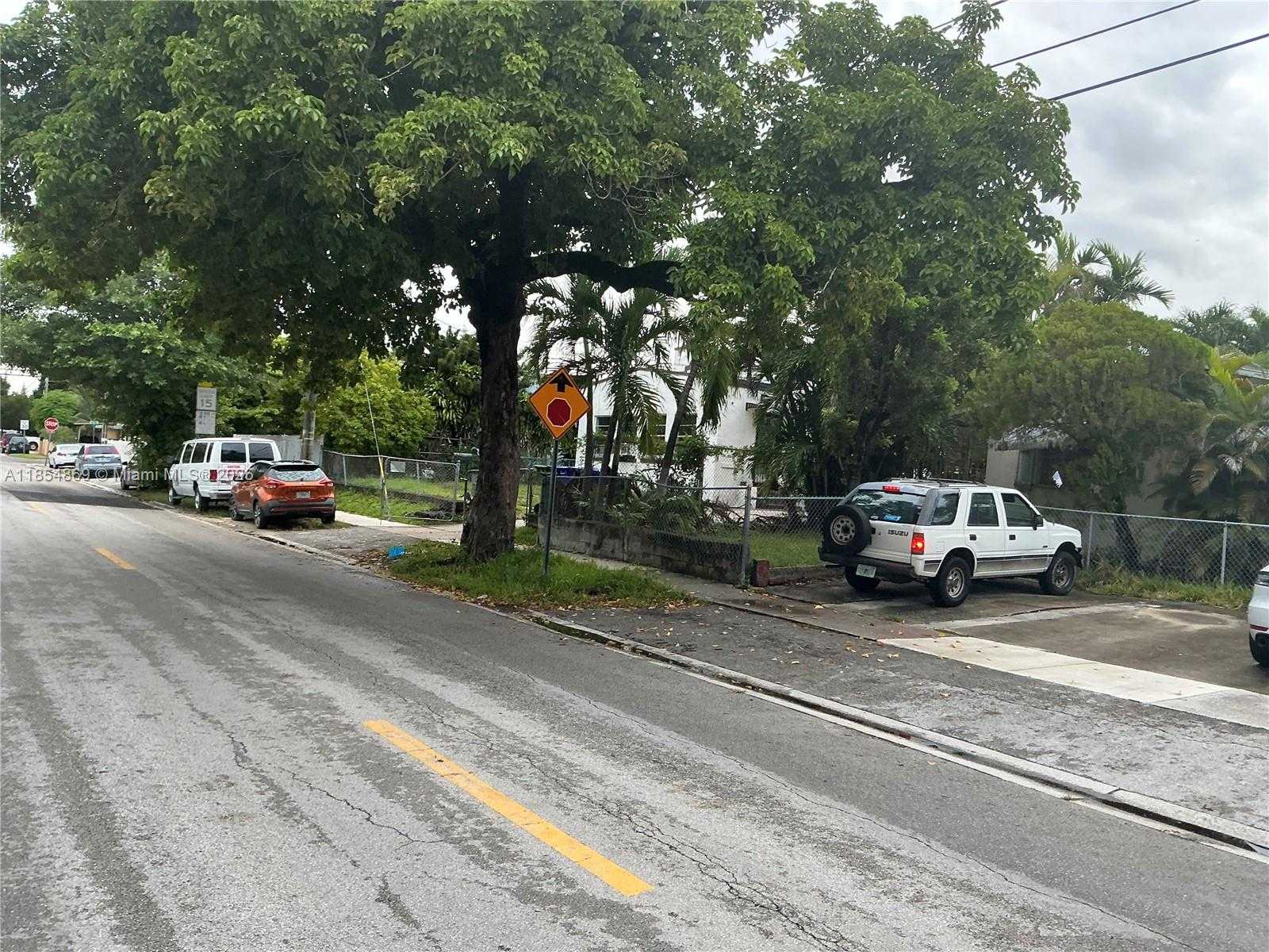 Small Image of 1855 NORTH WEST 32ND ST, Miami Number 2