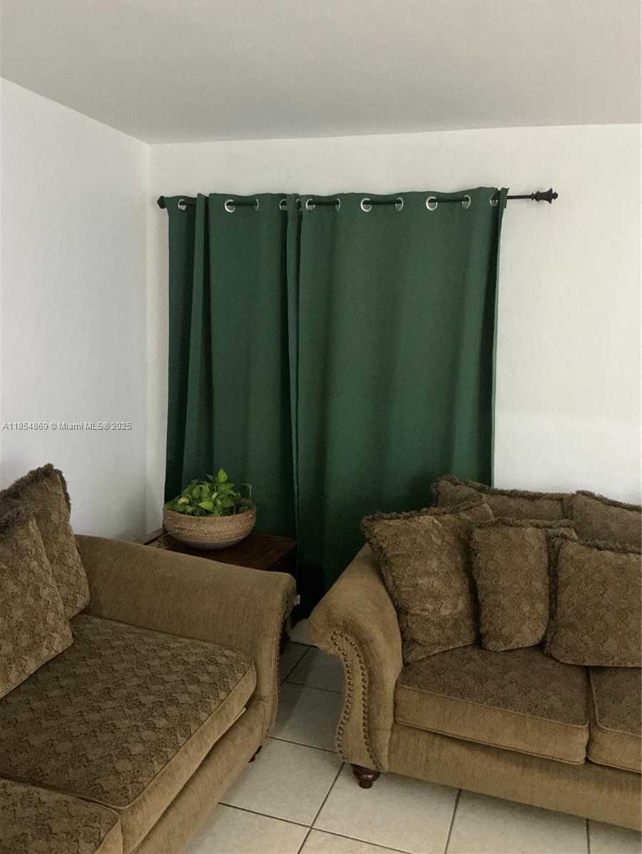 Small Image of 1855 NORTH WEST 32ND ST, Miami Number 25