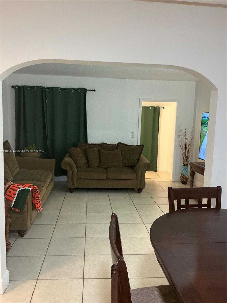 Small Image of 1855 NORTH WEST 32ND ST, Miami Number 28
