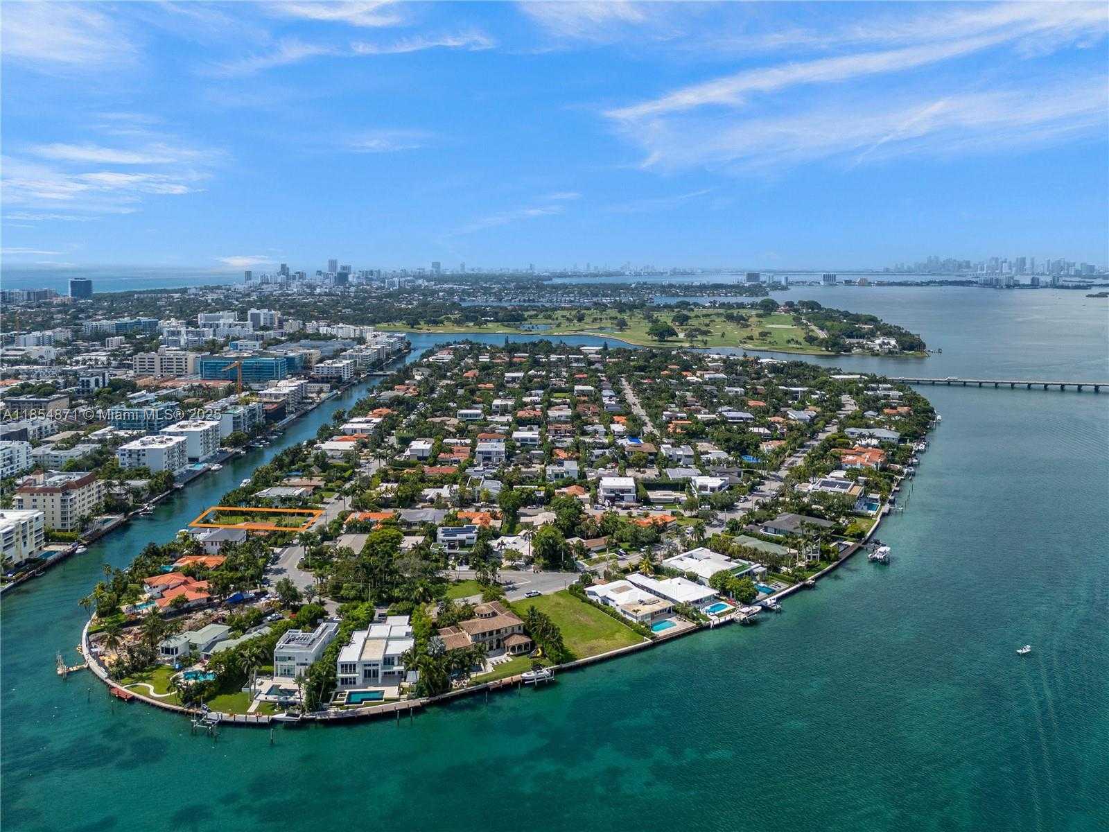 Small Image of 10201 EAST BROADVIEW DR, Bay Harbor Islands Number 16