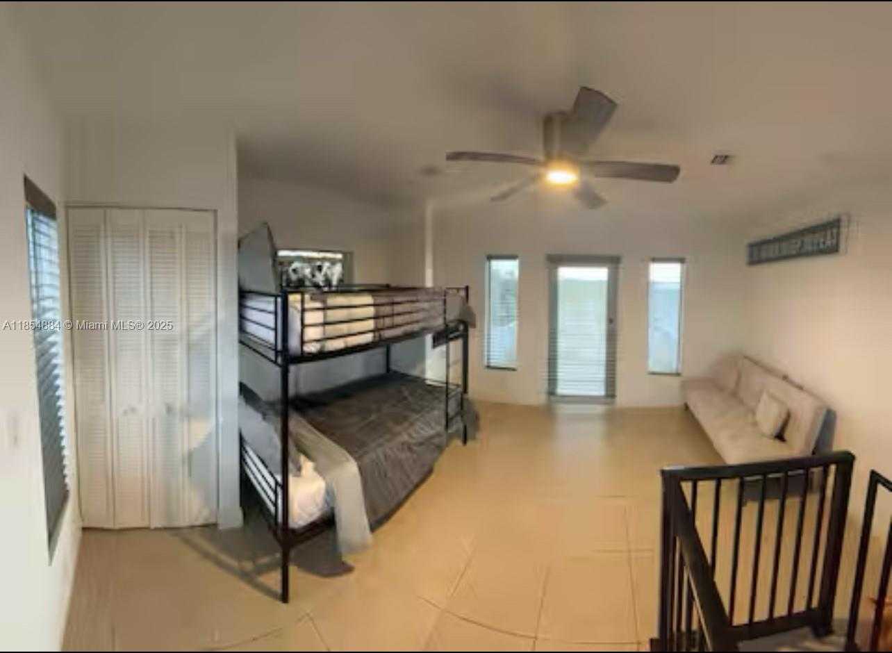 Small Image of 350 HAZEL ST, Key Largo Number 6