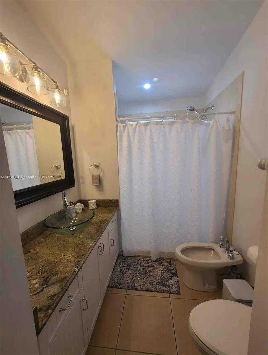 Small Image of 350 HAZEL ST, Key Largo Number 7