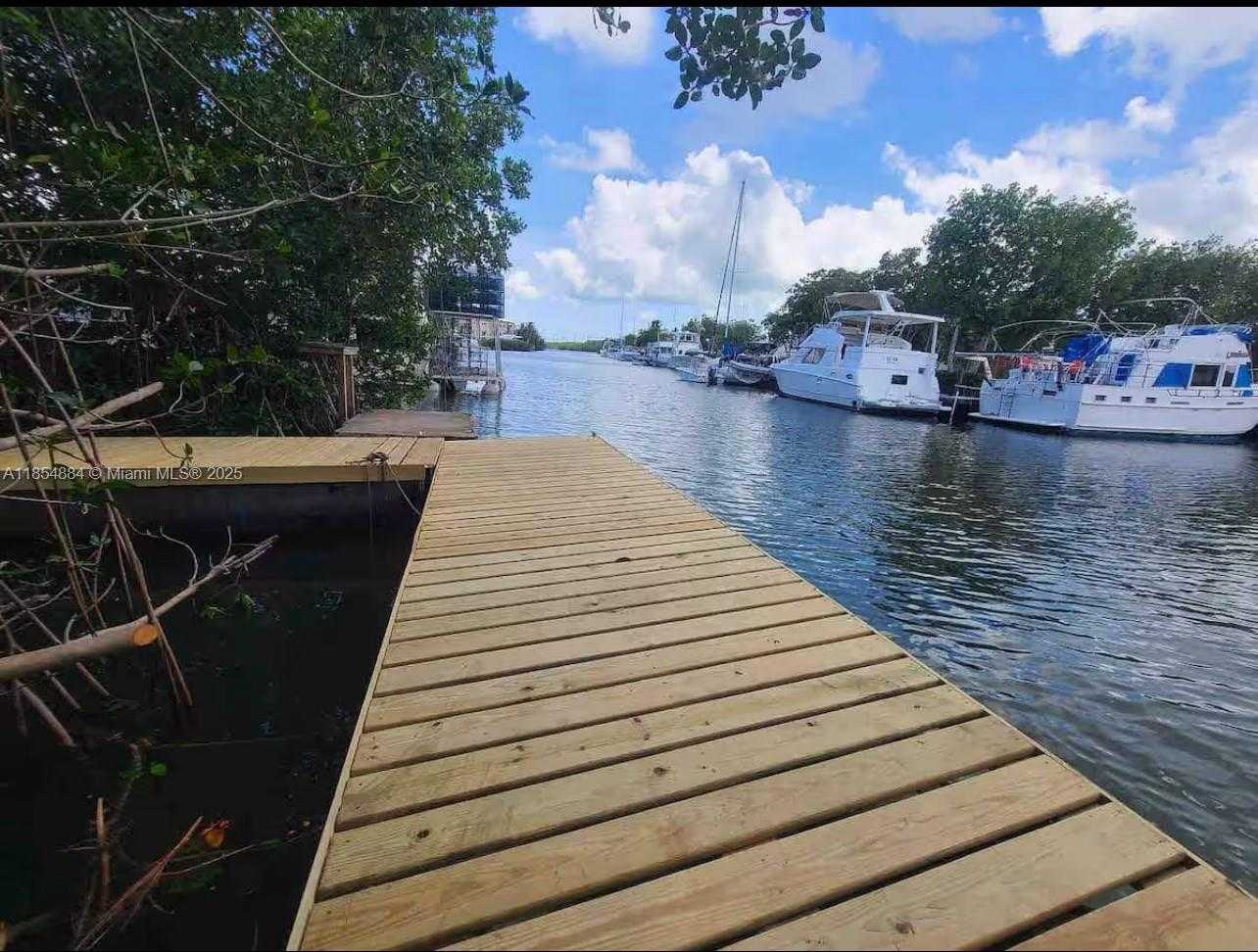 Small Image of 350 HAZEL ST, Key Largo Number 8