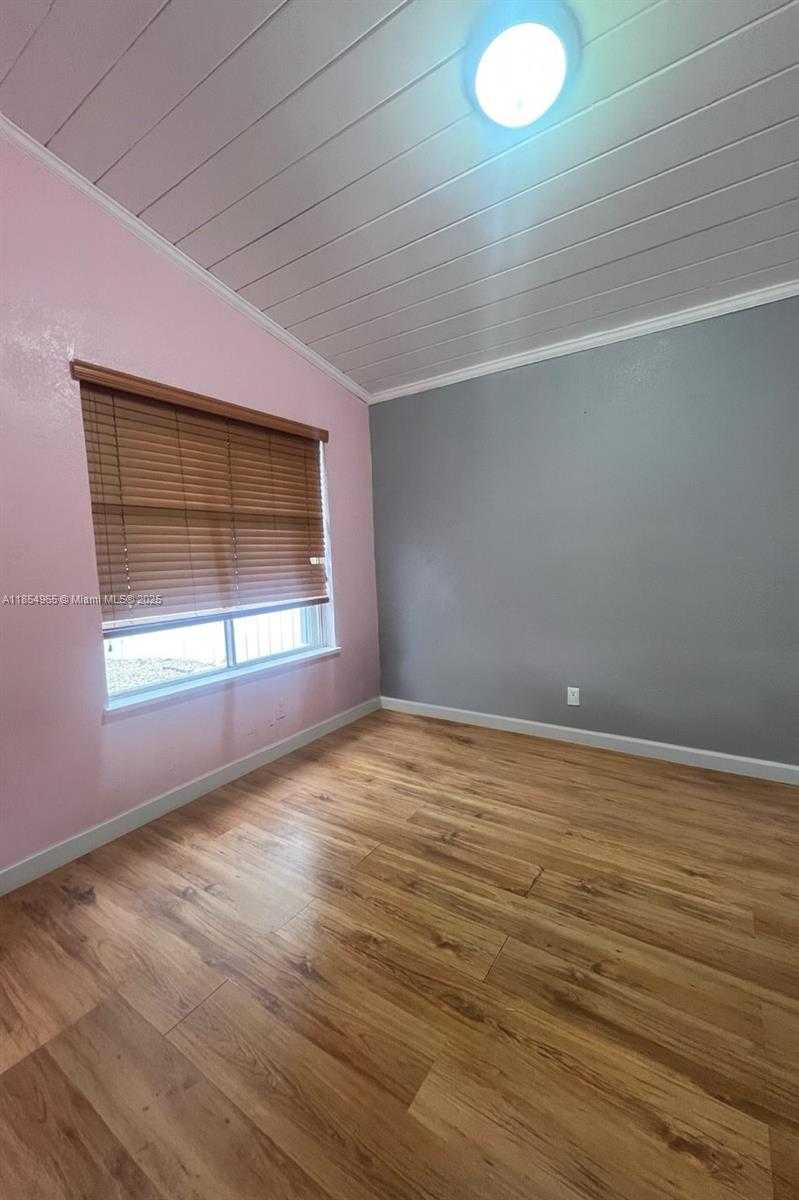 Small Image of 8195 SW 24th Pl, Miramar, FL 33025, USA Number 12