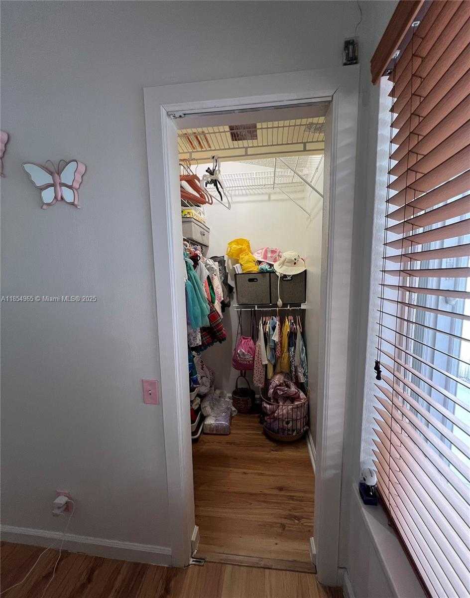 Small Image of 8195 SW 24th Pl, Miramar, FL 33025, USA Number 14