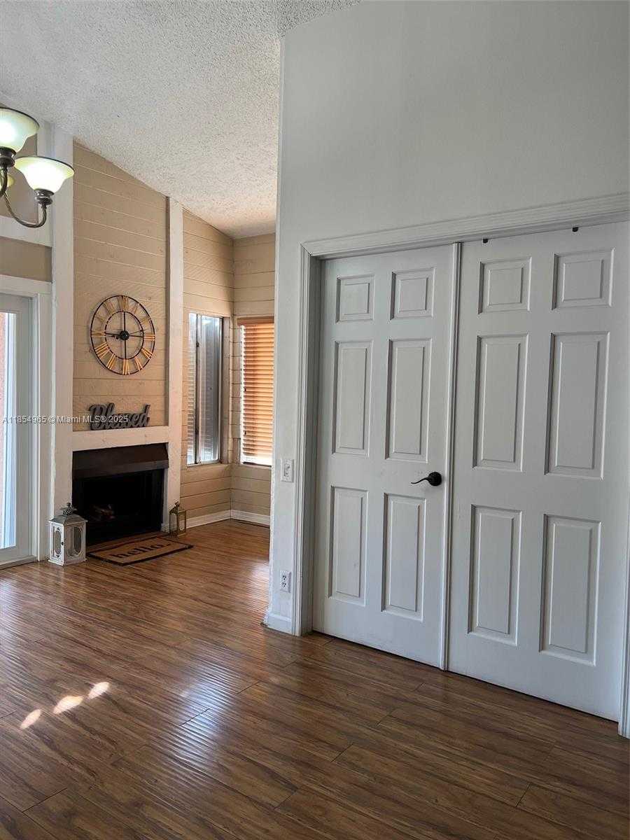 Small Image of 8195 SW 24th Pl, Miramar, FL 33025, USA Number 8