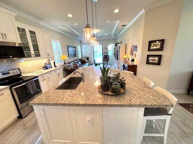 Small Image of 455 SOUTH WEST 113TH LN, Pembroke Pines Number 20