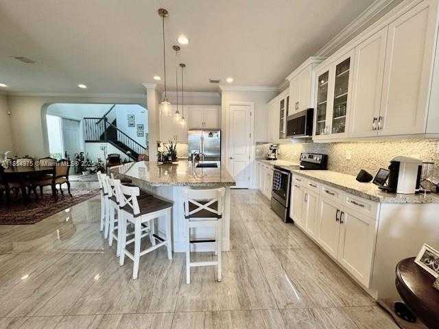 Small Image of 455 SOUTH WEST 113TH LN, Pembroke Pines Number 22
