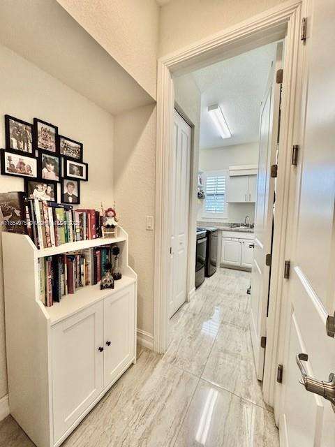 Small Image of 455 SOUTH WEST 113TH LN, Pembroke Pines Number 29