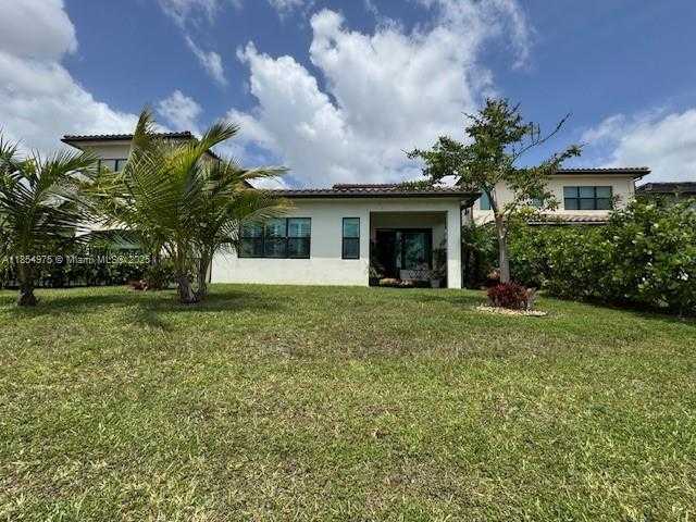 Small Image of 455 SOUTH WEST 113TH LN, Pembroke Pines Number 59