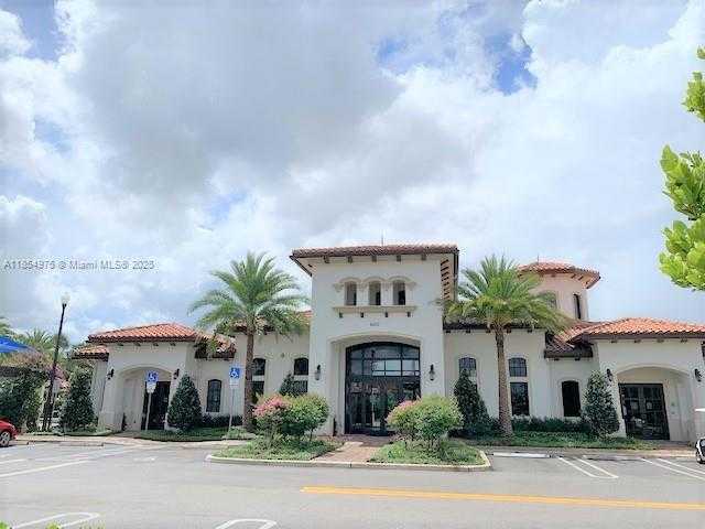 Small Image of 455 SOUTH WEST 113TH LN, Pembroke Pines Number 63