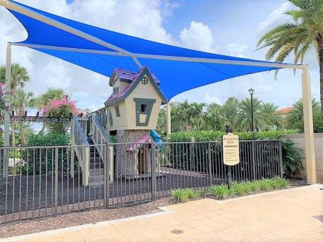 Small Image of 455 SOUTH WEST 113TH LN, Pembroke Pines Number 68