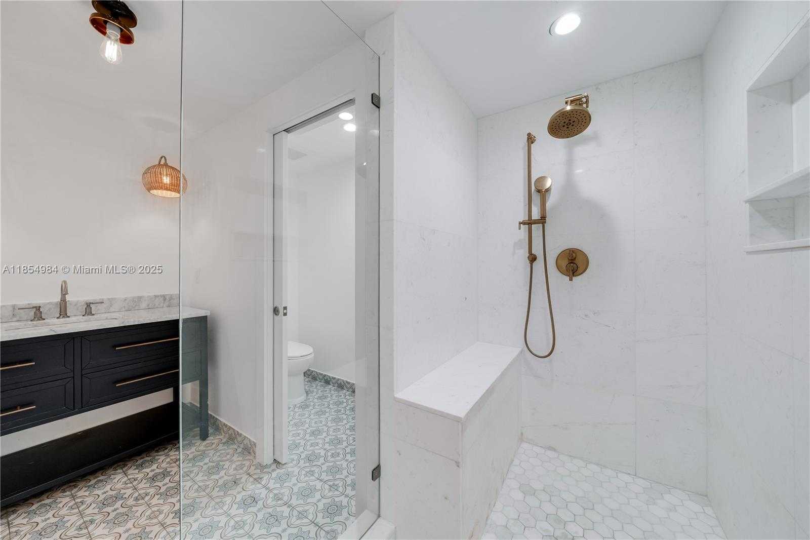 Small Image of 169 NORTH EAST 48, Miami Number 28