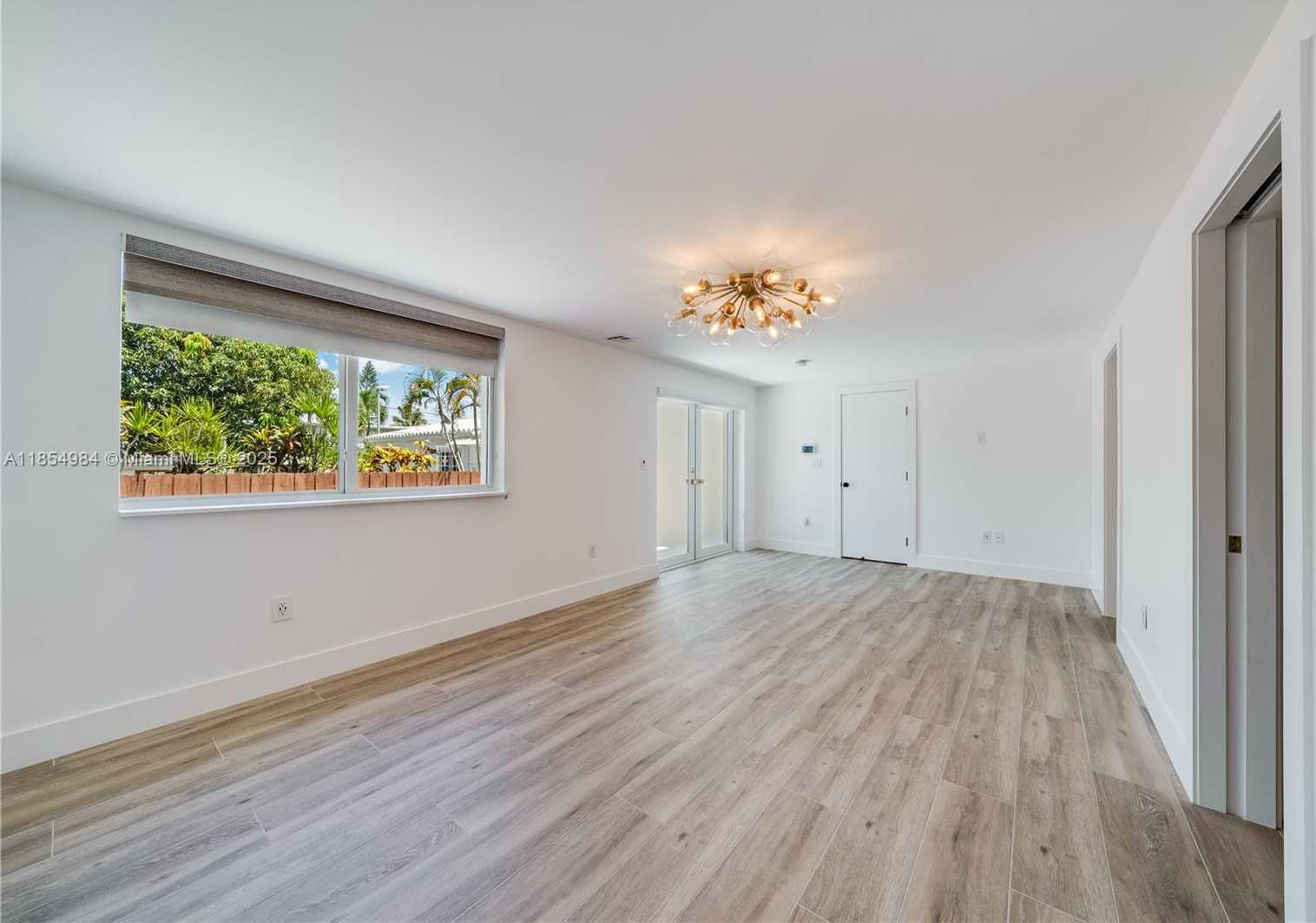 Small Image of 169 NORTH EAST 48, Miami Number 34