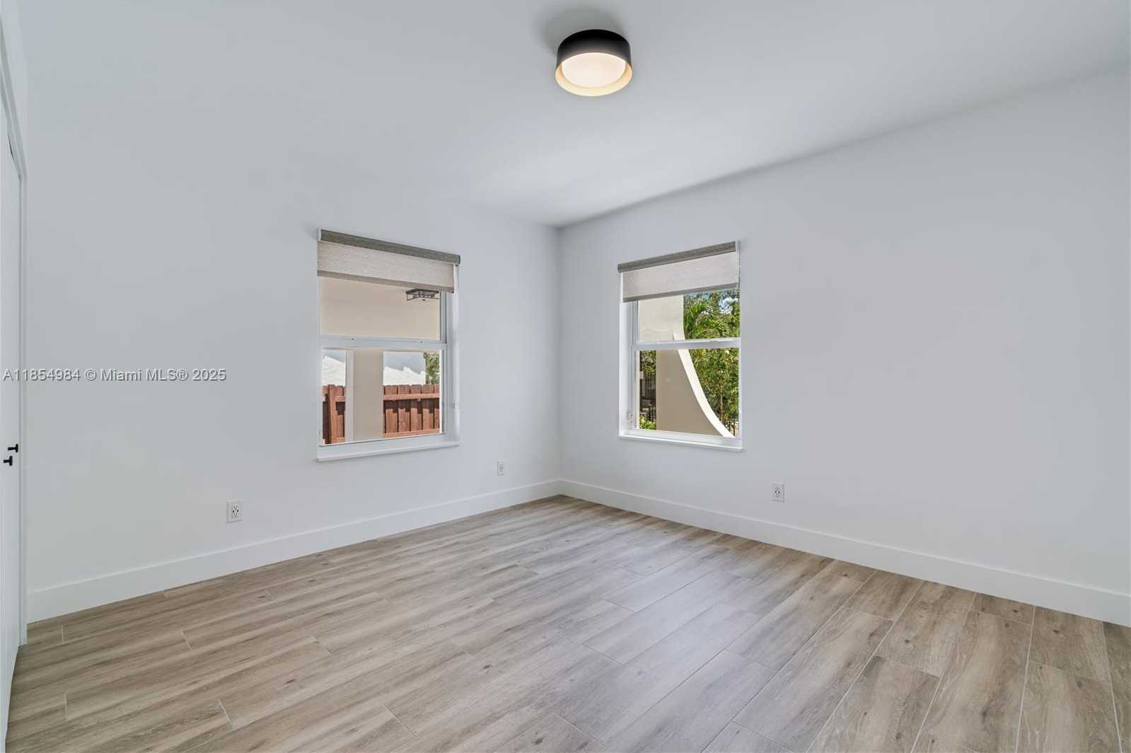 Small Image of 169 NORTH EAST 48, Miami Number 5