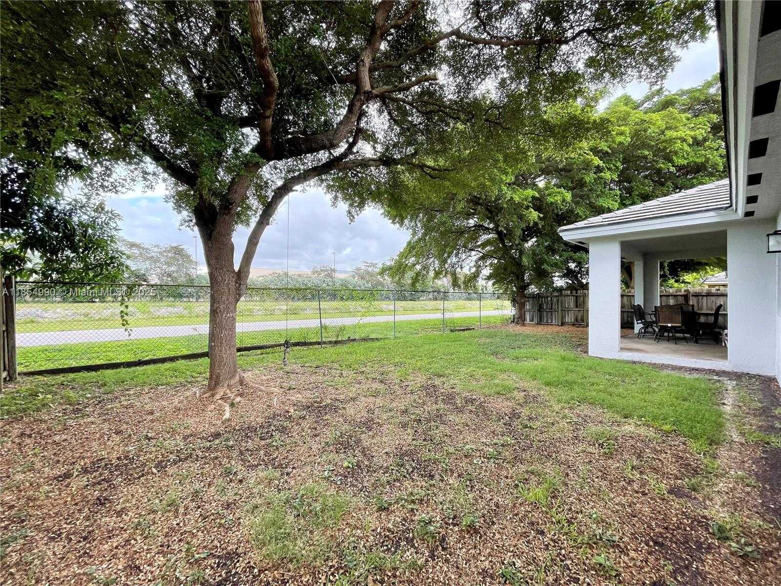 Small Image of 2875 NORTH EAST 4TH ST, Homestead Number 11
